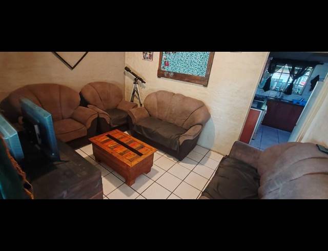 4 BEDROOM HOUSE FOR SALE IN DANVILLE